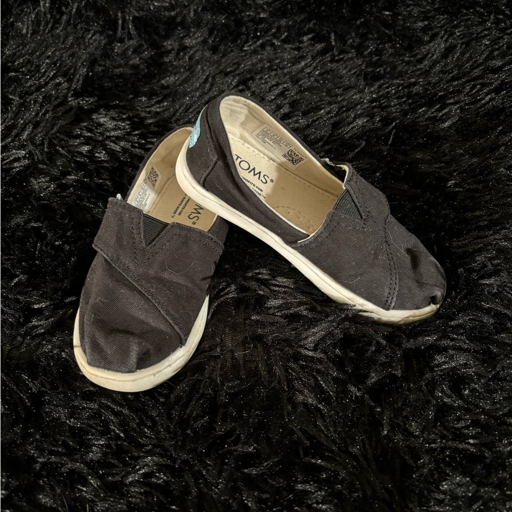 Girls shoes